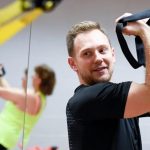 Veselību uzturošā nūjošana